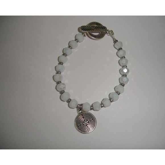 Labyrinth Bracelet with toggle clasp 8" - Picture 6 of 10